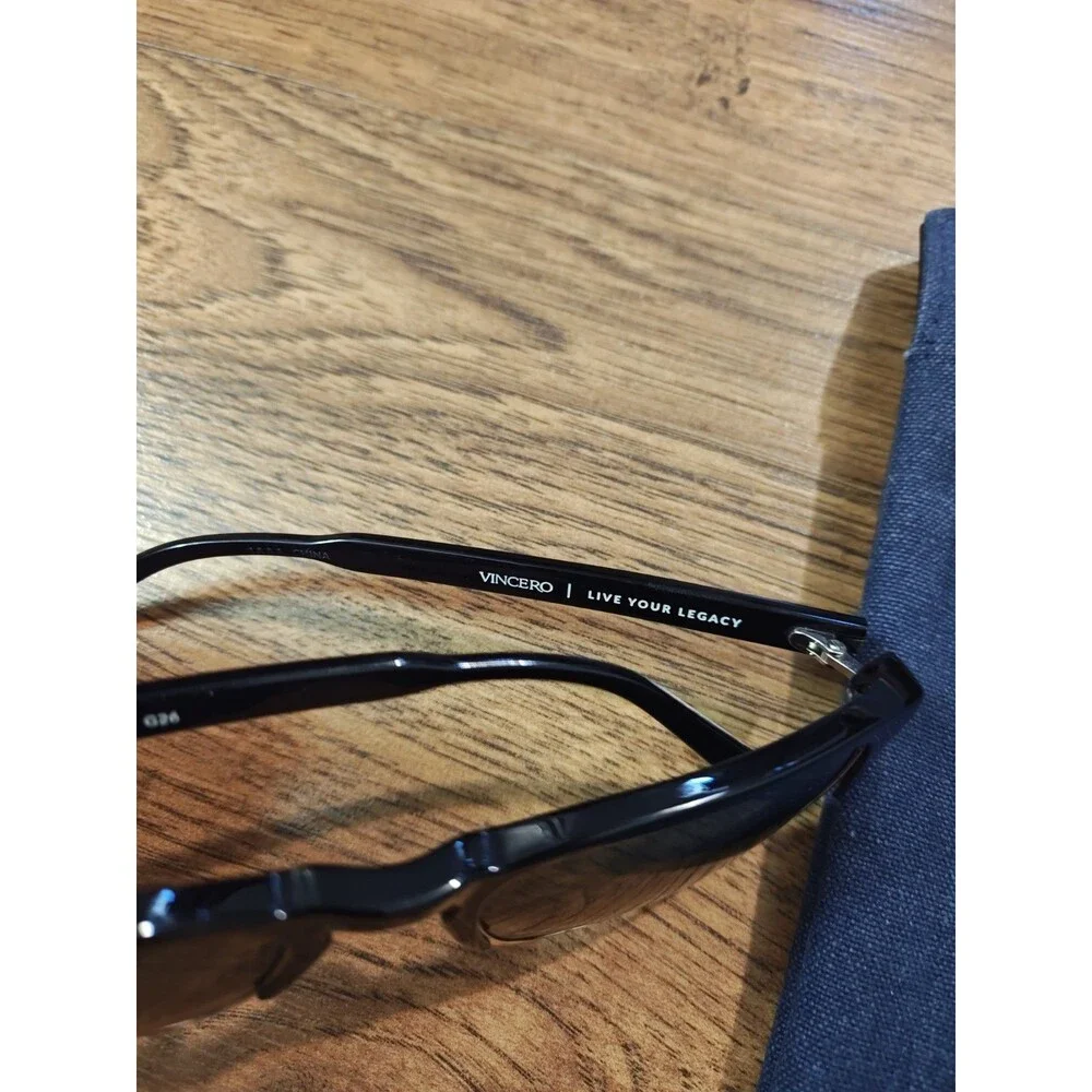 Vincero The Villa Black Gold Polarized Men's Sunglasses 53-19-140 Used